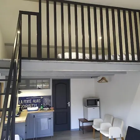 Le Garage De Clercy Apartamento *